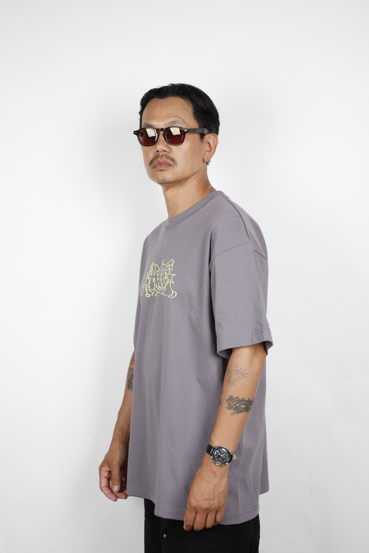 HUF OUTLINES T-SHIRT