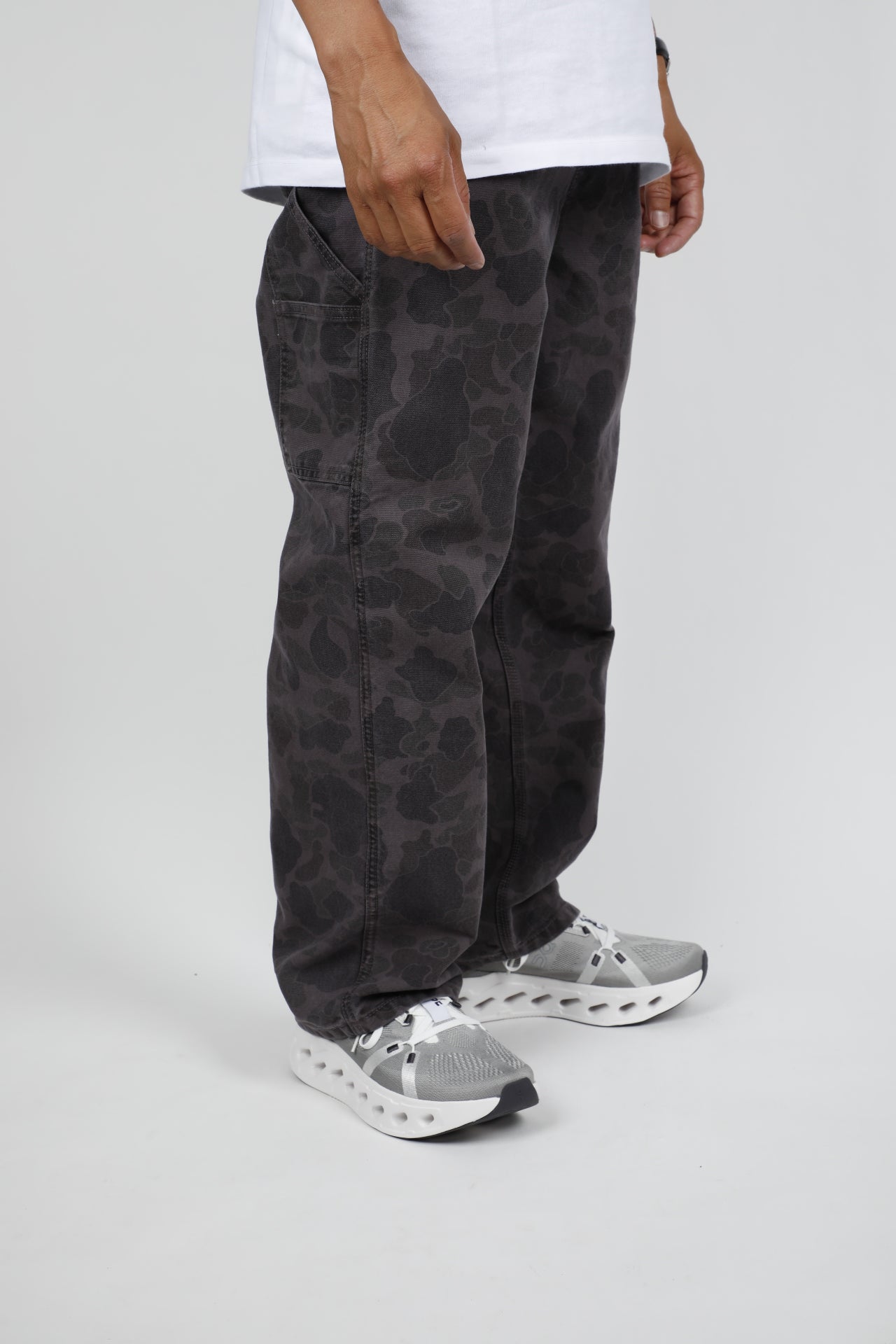 DUCK SINGLE KNEE PANT