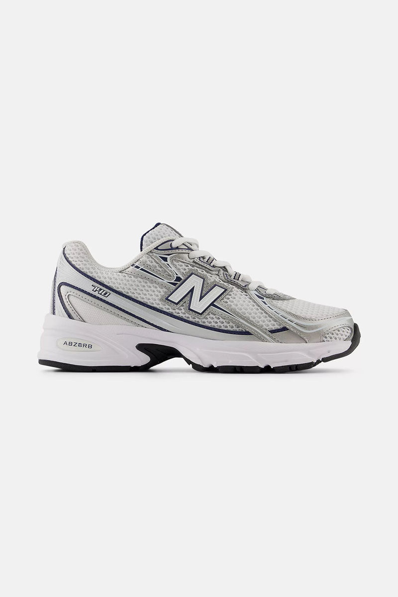 NEW BALANCE U740WN2